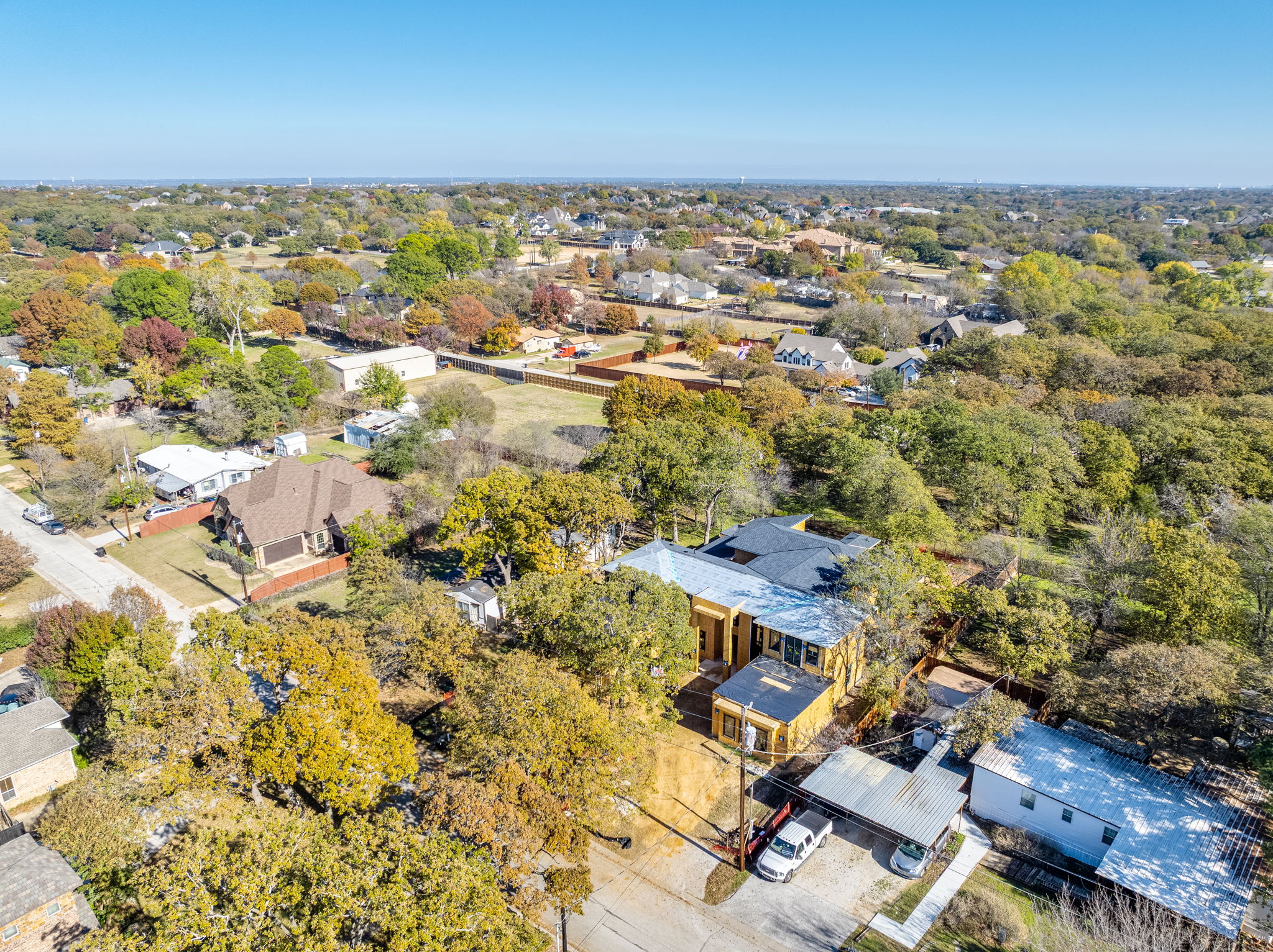 4-web-or-mls-2919-sutton-pl