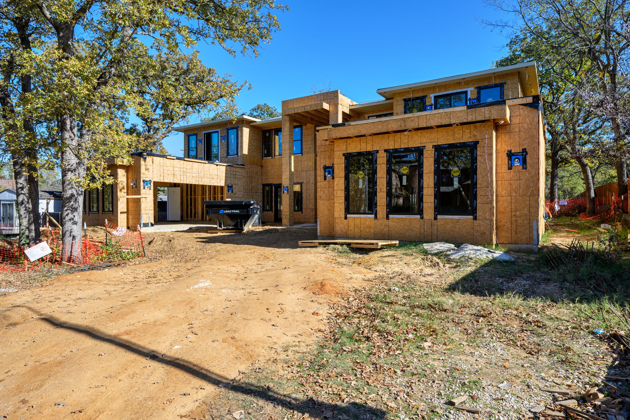 6-web-or-mls-2919-sutton-pl